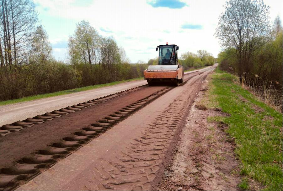 В Рязанской области ремонтируют дорогу, соединяющую пять населенных пунктов с районным центром